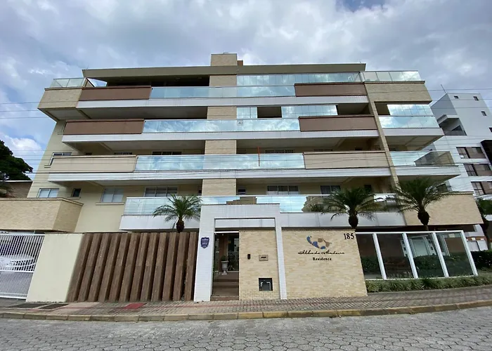 Apartamento 2 Quartos Na Praia De Bombas